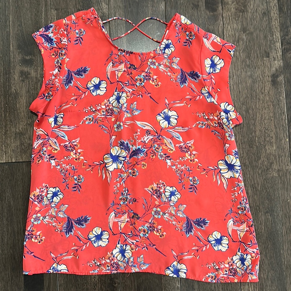 Floral short sleeve blouse